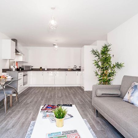 Luxury Apartment - Twin Beds - Selly Oak - Off-Street Parking - Free Netflix & Wifi - Top Rated 9Cc Бирмингам Екстериор снимка