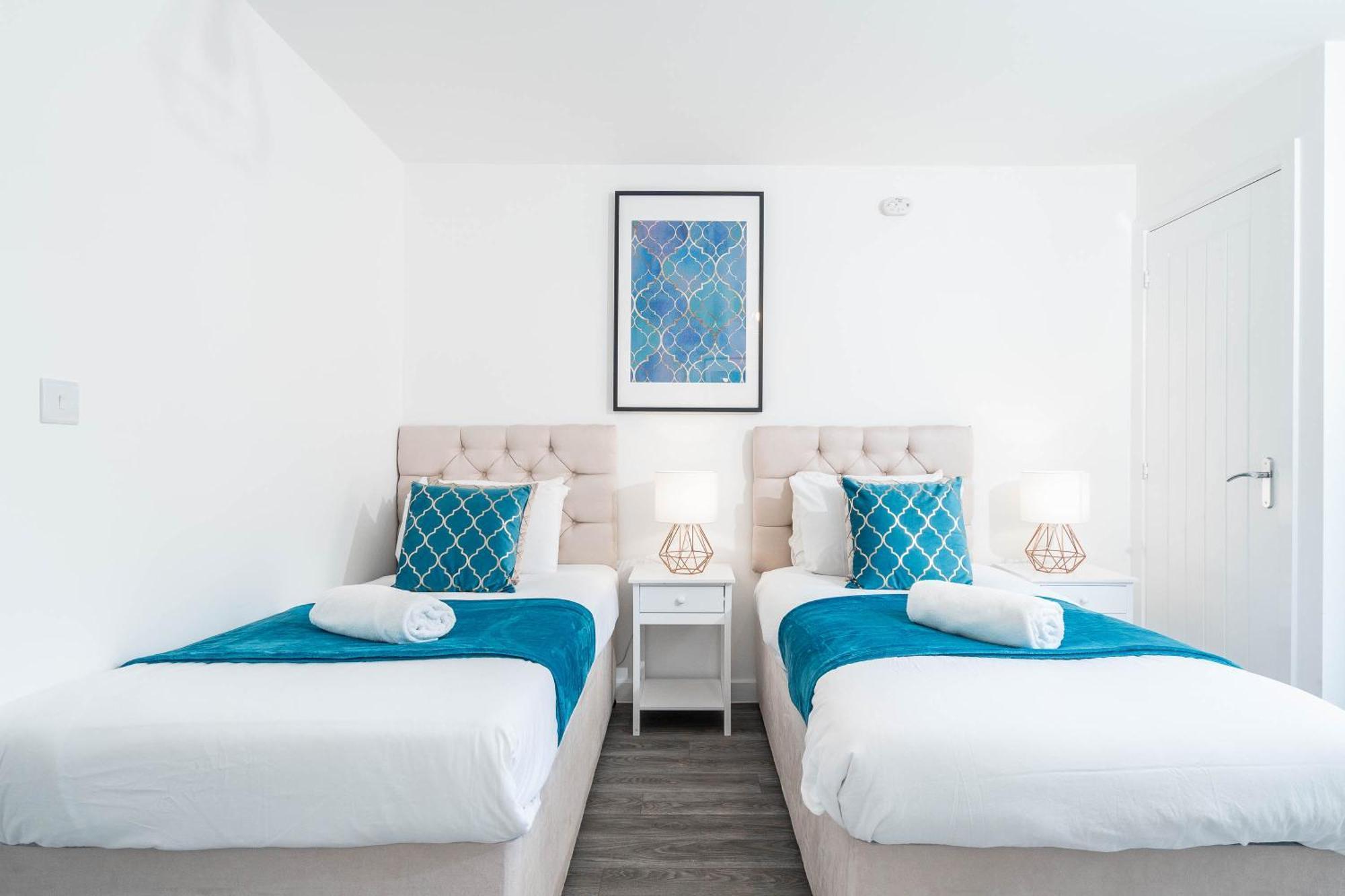 Luxury Apartment - Twin Beds - Selly Oak - Off-Street Parking - Free Netflix & Wifi - Top Rated 9Cc Бирмингам Екстериор снимка