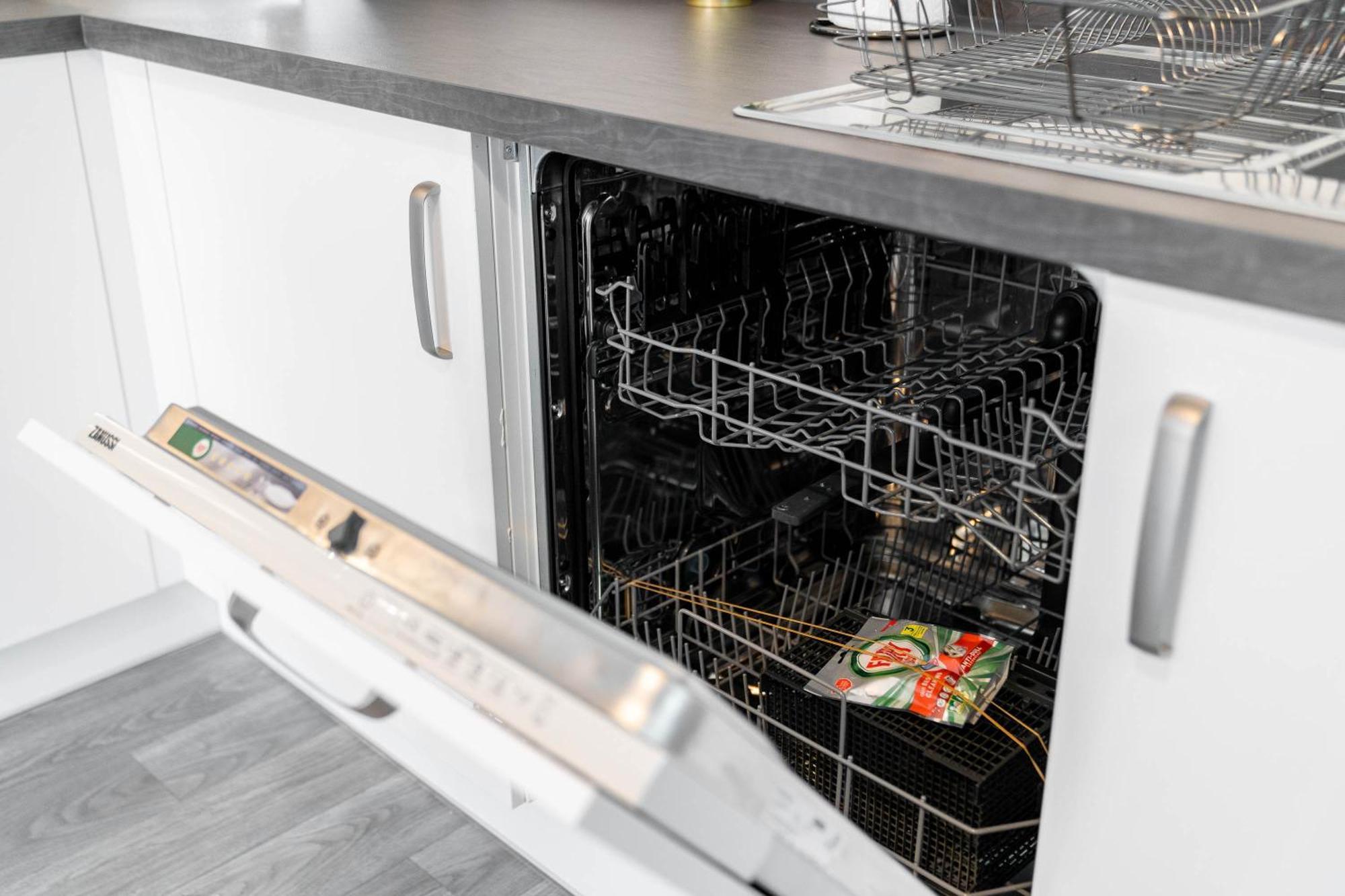Luxury Apartment - Twin Beds - Selly Oak - Off-Street Parking - Free Netflix & Wifi - Top Rated 9Cc Бирмингам Екстериор снимка